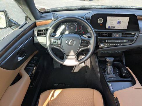 Certified 2025 Lexus ES 350 w/ Premium Package FWD image 16