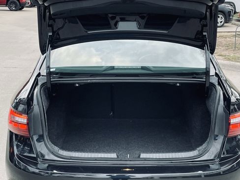 Used 2024 Volkswagen Jetta SE image 26