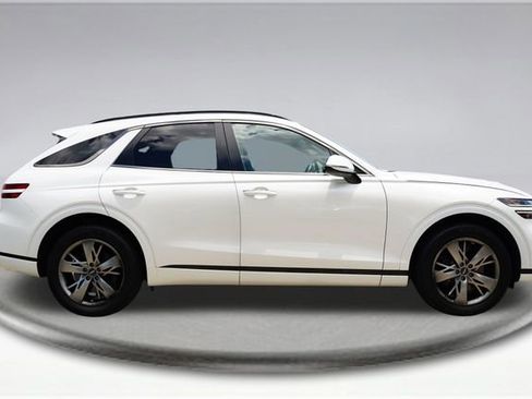 Used 2023 Genesis GV70 3.5T Sport w/ Cargo Package AWD/4WD image 13