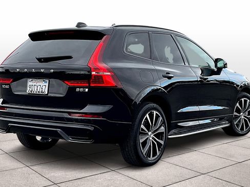 Used 2023 Volvo XC60 B5 Ultimate w/ Protection Package Premier image 17
