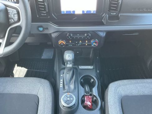 Used 2022 Ford Bronco 4-Door AWD/4WD image 11