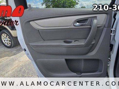 Used 2017 Chevrolet Traverse LS FWD image 32