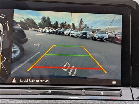 Used 2022 Volkswagen GTI Autobahn image 11