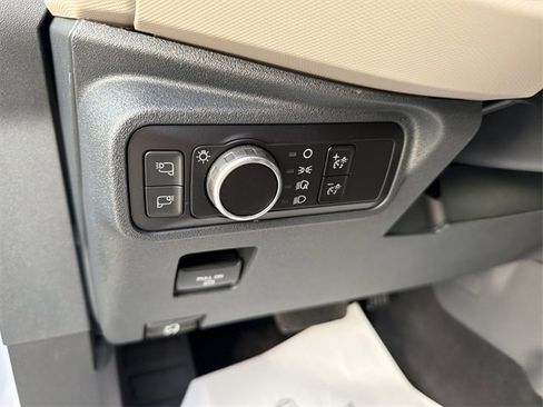 Used 2023 Ford Bronco Wildtrak image 11