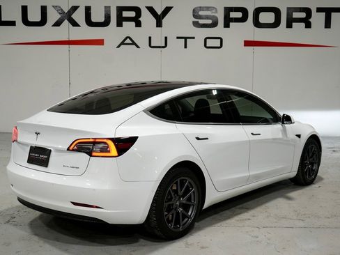 Used 2018 Tesla Model 3 Long Range image 8