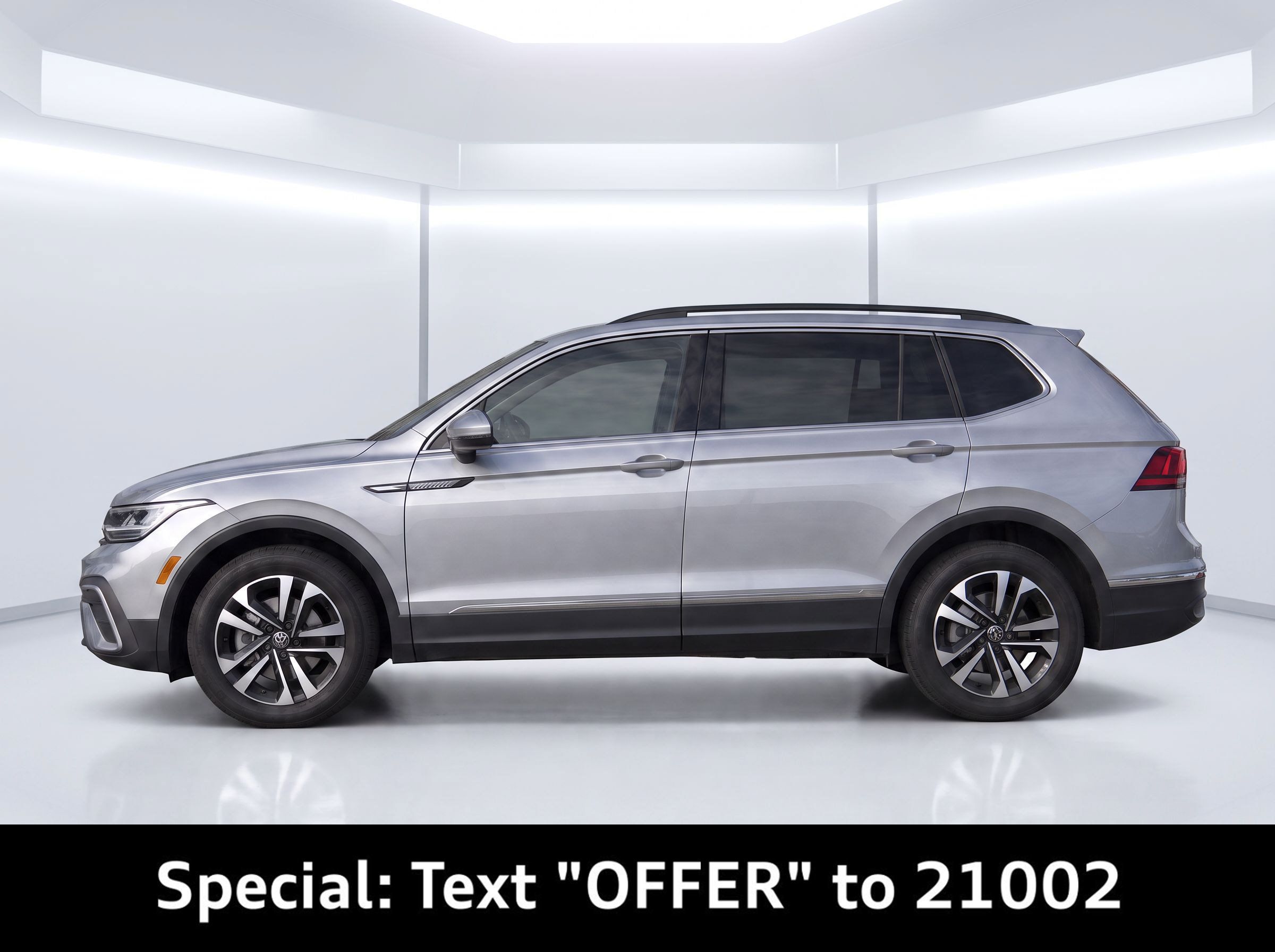 Used 2024 Volkswagen Tiguan S FWD image 6