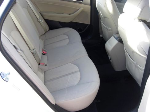 Used 2016 Hyundai Sonata SE image 15
