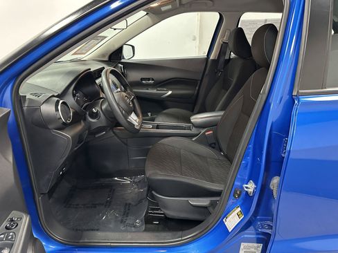 Used 2021 Nissan Kicks SV FWD image 22