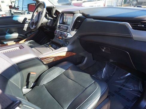 Used 2016 Chevrolet Suburban LTZ image 29