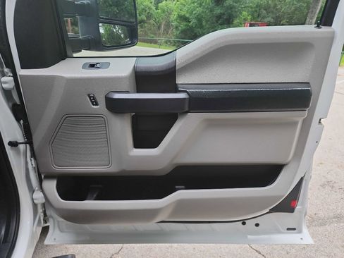 Used 2018 Ford F250 XL w/ Power Equipment Group RWD image 35
