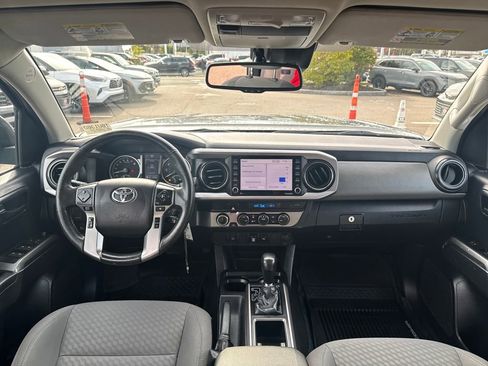 Used 2021 Toyota Tacoma SR5 image 12