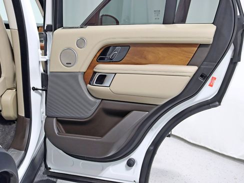 Used 2018 Land Rover Range Rover Supercharged image 38