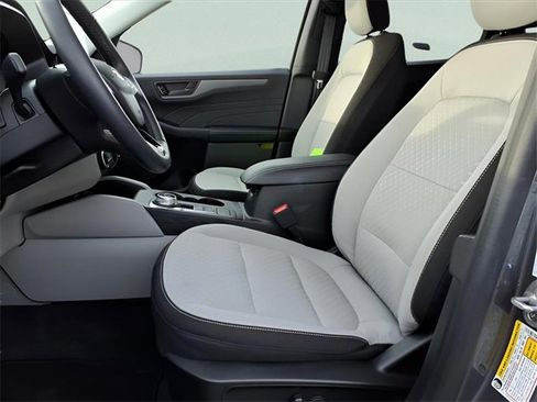 Used 2023 Ford Escape Active image 16