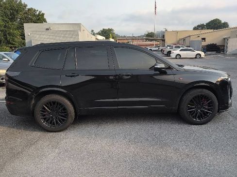 Used 2020 Cadillac XT6 Sport w/ Platinum Package AWD/4WD image 9