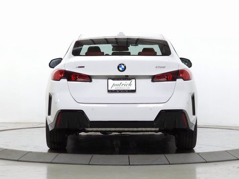 Used 2025 BMW 228i xDrive w/ Technology Package image 7