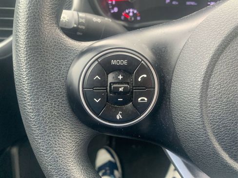 Used 2021 Kia Soul LX image 22