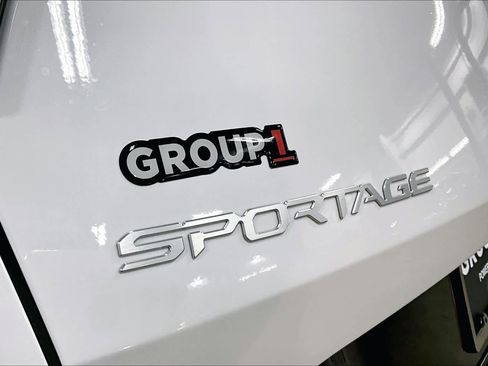 Used 2023 Kia Sportage SX image 31