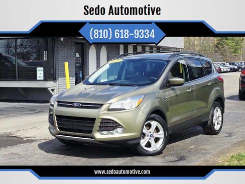 Used 2014 Ford Escape SE w/ Equipment Group 201A AWD/4WD image 1