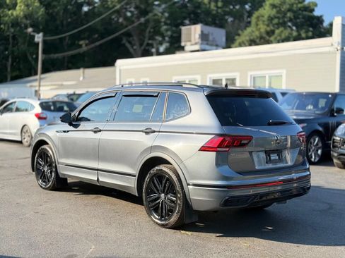 Used 2022 Volkswagen Tiguan SE R-Line AWD/4WD image 6