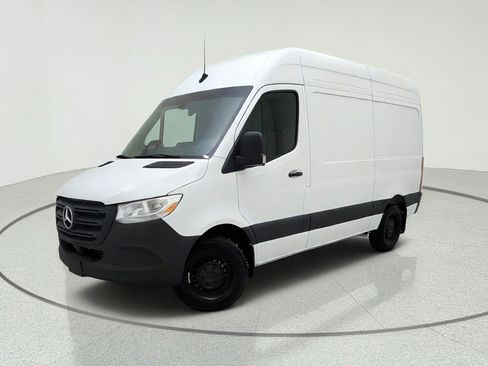 New 2025 Mercedes-Benz Sprinter 2500 image 1