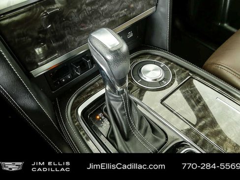 Used 2022 Nissan Armada Platinum w/ Captain's Chairs Package RWD image 17