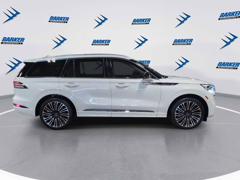 Used 2023 Lincoln Aviator Black Label image 9