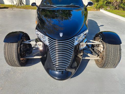 Used 2000 Plymouth Prowler image 19