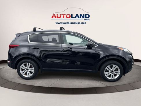 Used 2017 Kia Sportage LX w/ LX Popular Package AWD/4WD image 3