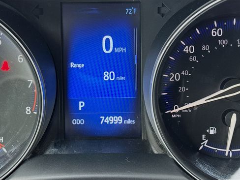 Used 2018 Toyota C-HR XLE image 8