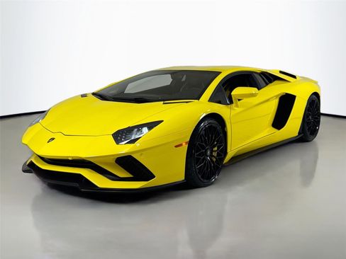 Used 2018 Lamborghini Aventador S image 39