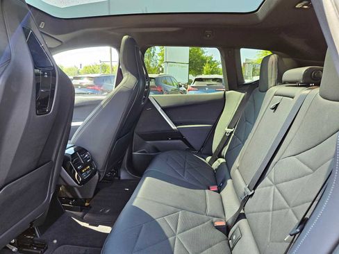 Used 2025 BMW iX xDrive50 image 20