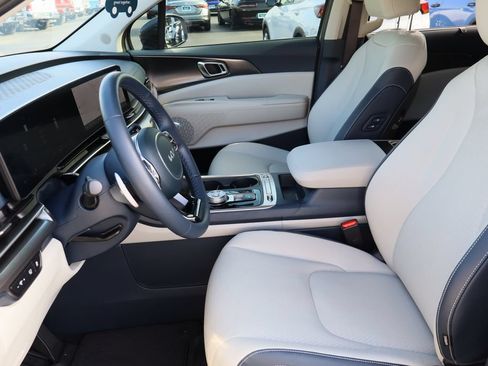 Used 2026 Kia Carnival SX Prestige FWD image 22