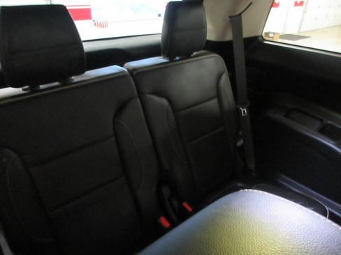 Used 2017 GMC Acadia Denali w/ Technology Package image 21