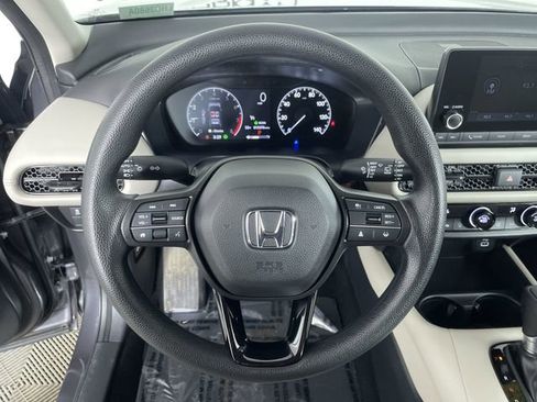 Used 2023 Honda HR-V LX image 25