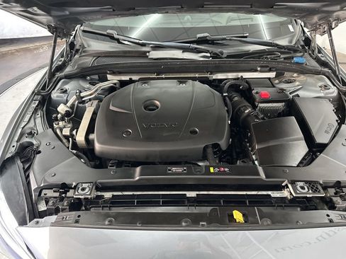 Used 2019 Volvo S60 T6 R-Design image 33