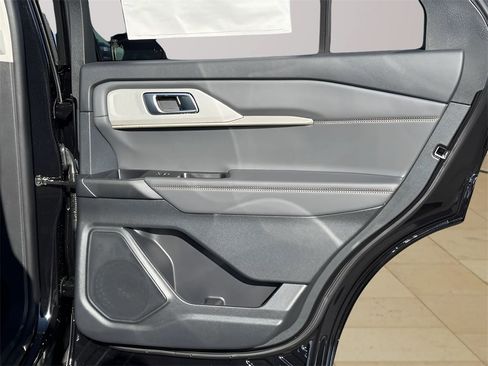 New 2026 Ford Explorer Active image 28