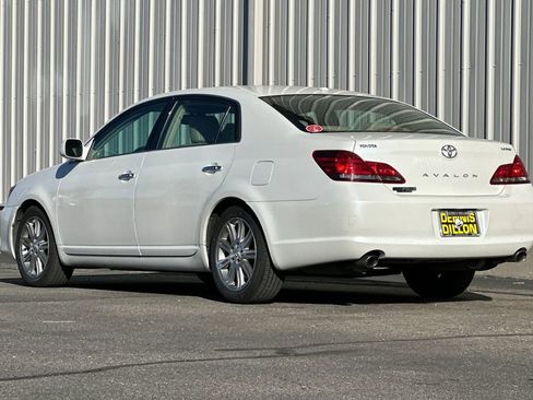 Used 2010 Toyota Avalon Limited image 6