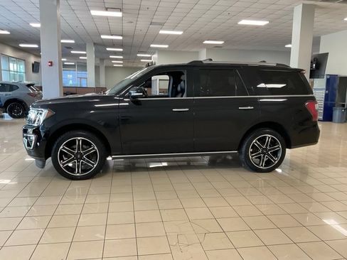 Used 2021 Ford Expedition Limited AWD/4WD image 4