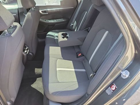 Certified 2023 Hyundai Sonata SEL w/ Convenience Package FWD image 28