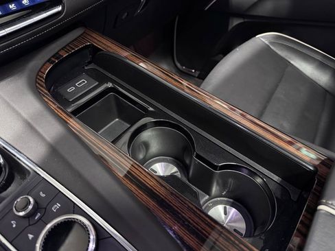 Used 2023 Cadillac Escalade Premium Luxury image 30