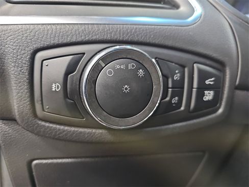 Used 2024 Ford Edge Titanium image 23