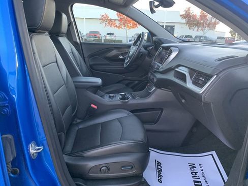 Used 2024 GMC Terrain SLT image 26