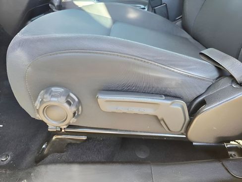 Used 2020 Jeep Wrangler Unlimited Sport S image 13