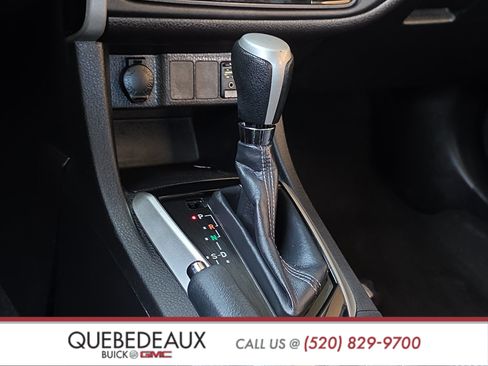 Used 2017 Toyota Corolla LE w/ Carpet Mat Package (TMS) FWD image 19