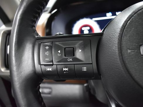 Used 2023 Nissan Pathfinder Platinum AWD/4WD image 29