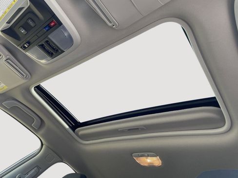 Certified 2023 Subaru Crosstrek 2.0i Premium image 21