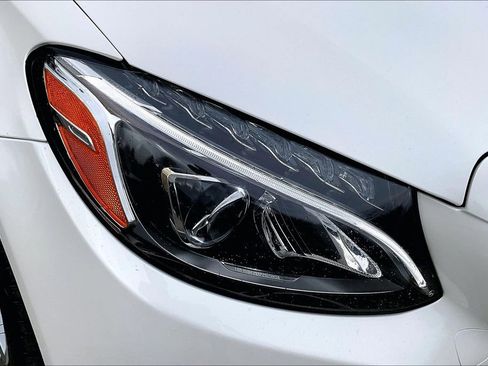 Used 2018 Mercedes-Benz C 300 4MATIC Sedan image 28