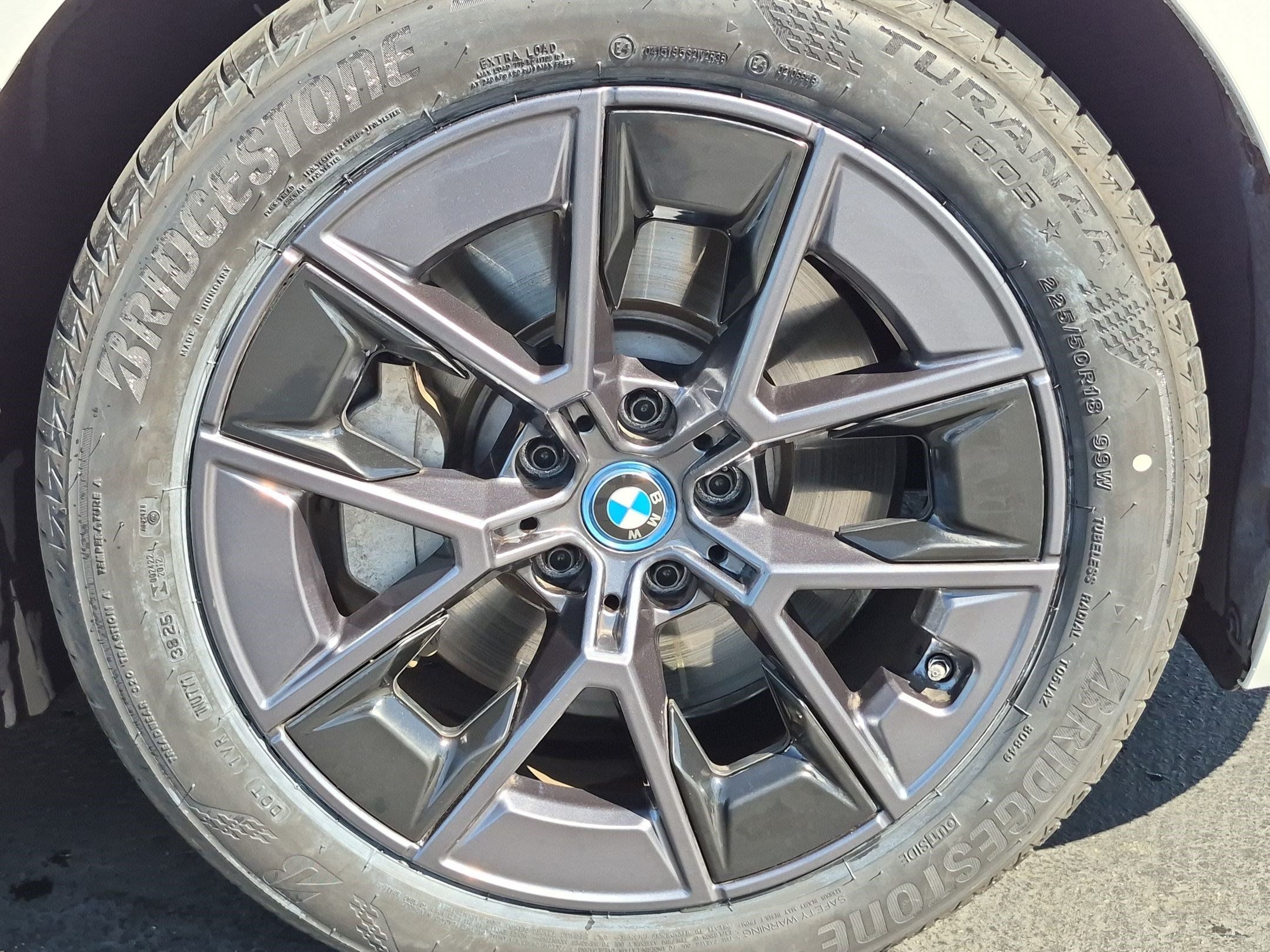 Certified 2024 BMW i4 eDrive35 w/ Convenience Package RWD image 13