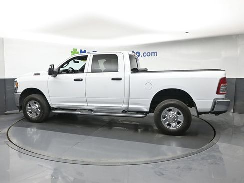 Used 2024 RAM 2500 Tradesman w/ Chrome Appearance Group AWD/4WD image 19
