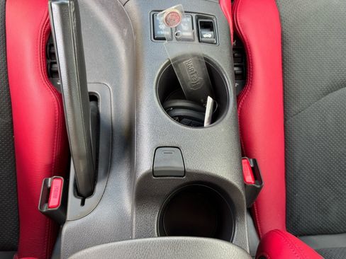 Certified 2024 Nissan Z Performance w/ Floor Mat Package image 28